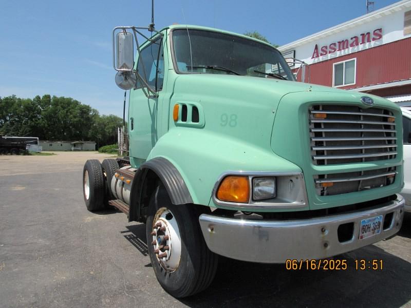 Image of Ford LN8000 Primary image