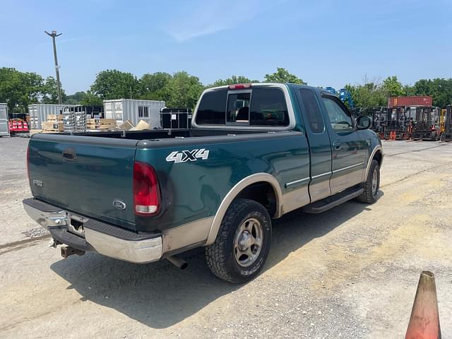 Image of Ford F-150 equipment image 2