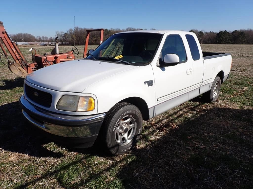 Image of Ford F-150 Primary image