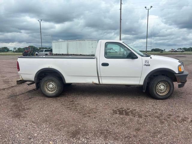 Image of Ford F-150 equipment image 4