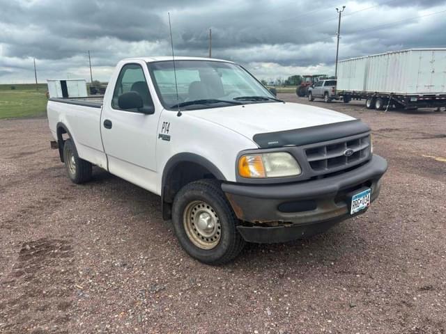 Image of Ford F-150 equipment image 1