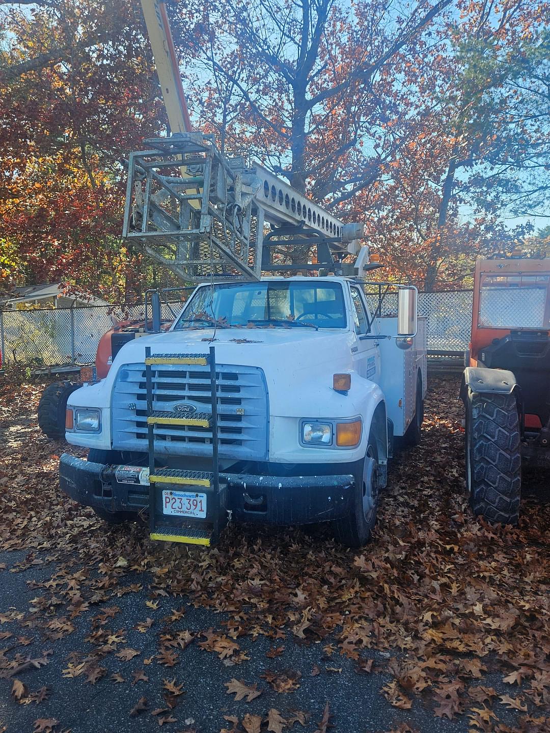 Image of Ford F-800 Image 1