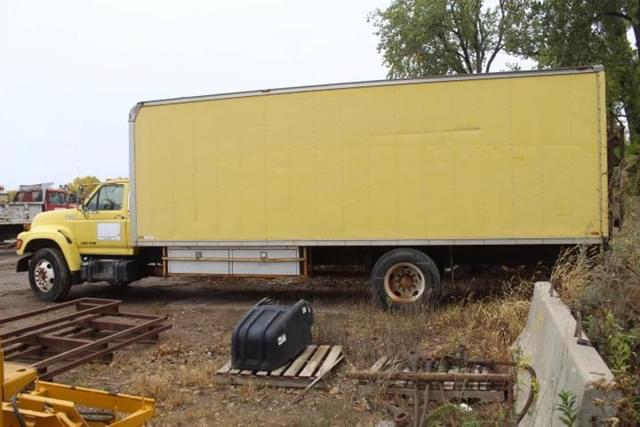 Image of Ford F-SERIES equipment image 3