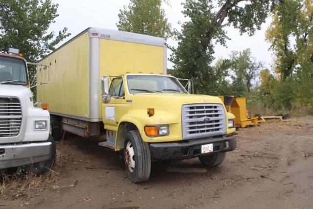 Image of Ford F-SERIES equipment image 2