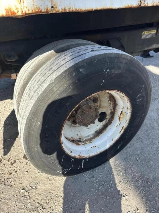 Image of Ford F-SERIES equipment image 3