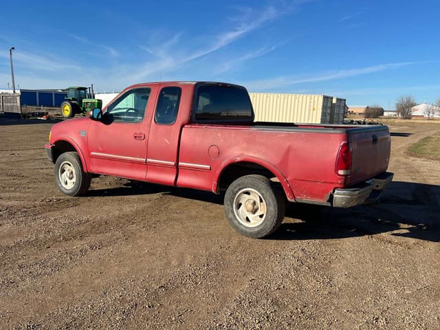 Image of Ford F-150 equipment image 4