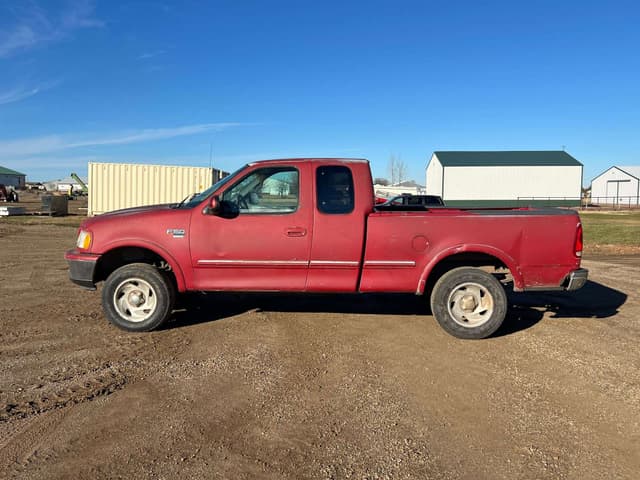 Image of Ford F-150 equipment image 1