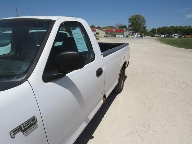 Image of Ford F-150 equipment image 2