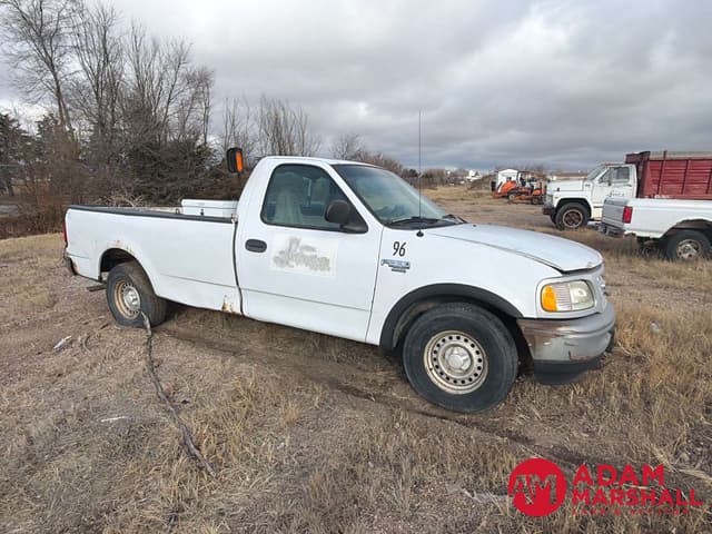 Image of Ford F-150 equipment image 1