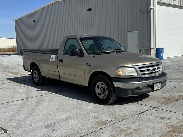 Image of Ford F-150 equipment image 1