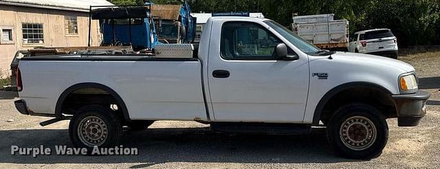 Image of Ford F-150 equipment image 3