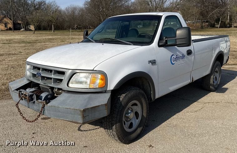 1998 Ford F-150 Equipment Image0