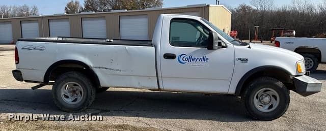 Image of Ford F-150 equipment image 3