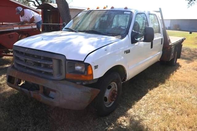 Image of Ford F-350 equipment image 1