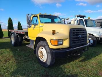 Main image Ford F700