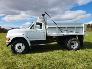 Main image Ford F-800