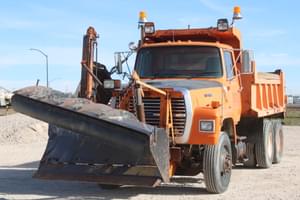 1998 Ford L8000 Image