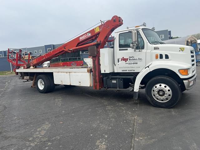 Image of Ford L8501 equipment image 1
