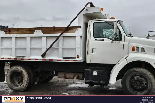 Image of Ford L8501 equipment image 1