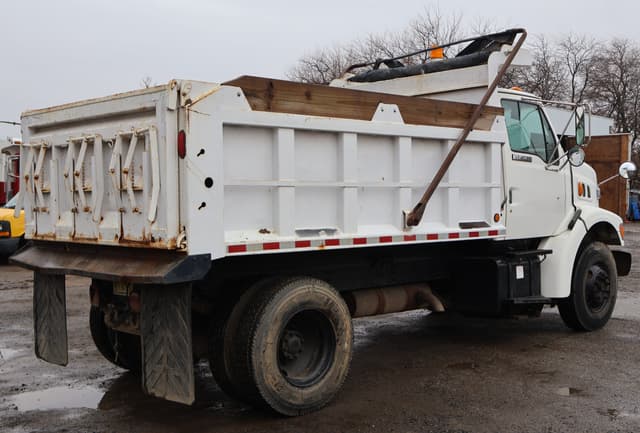 Image of Ford L8501 equipment image 3