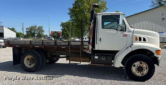 Image of Ford L8501 equipment image 3