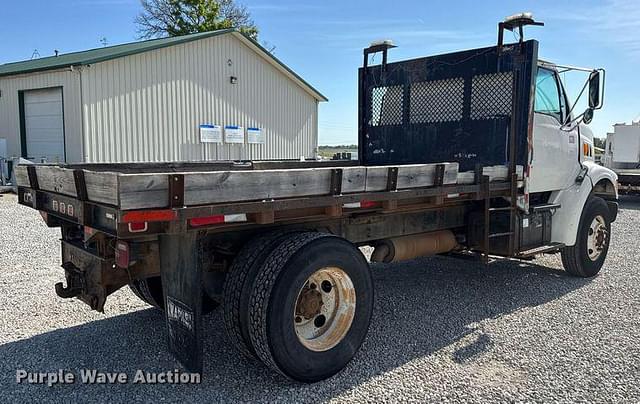 Image of Ford L8501 equipment image 4