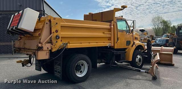 Image of Ford L8501 equipment image 4
