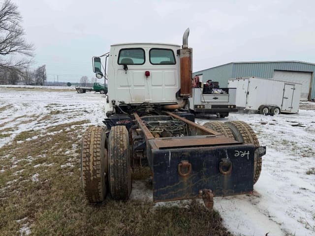 Image of Ford LT9501 equipment image 1