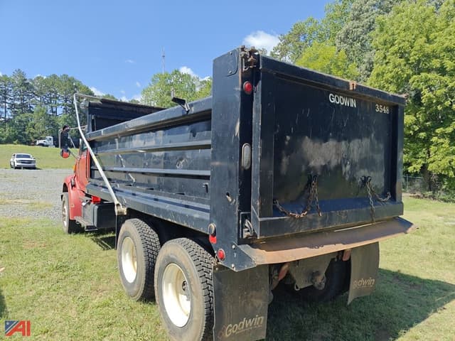 Image of Ford 8500 equipment image 1