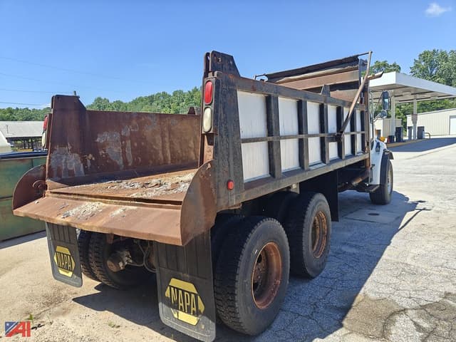 Image of Ford 9500 equipment image 4