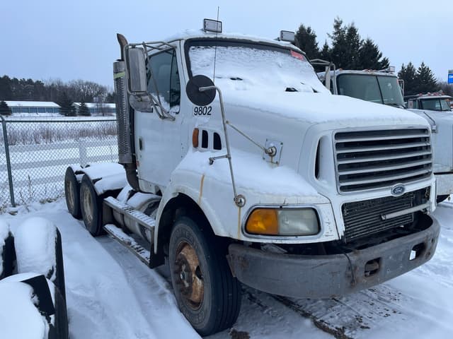 Image of Ford Louisville equipment image 3