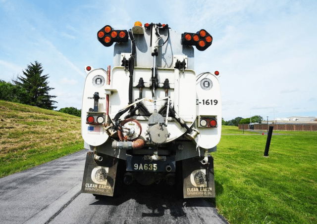 Image of Ford LT8500 equipment image 3