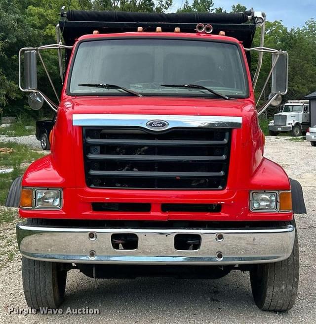 Image of Ford LT8501 equipment image 2