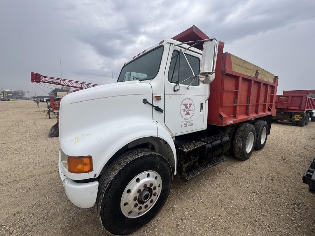 Image of Ford LT8513 Primary image