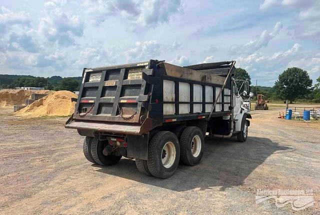 Image of Ford LT9513 equipment image 4