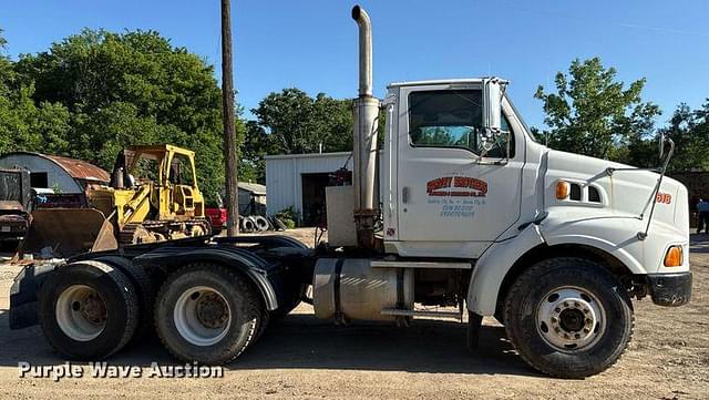 Image of Ford LT9513 equipment image 3