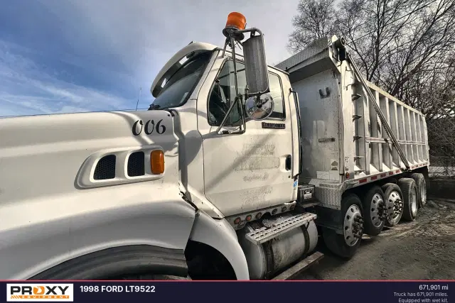 Image of Ford LT9522 equipment image 3