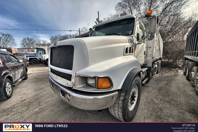 Image of Ford LT9522 equipment image 1