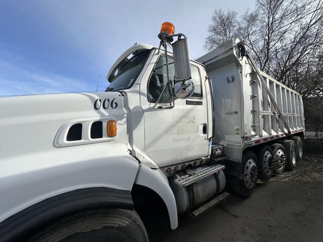 Image of Ford LT9522 equipment image 3