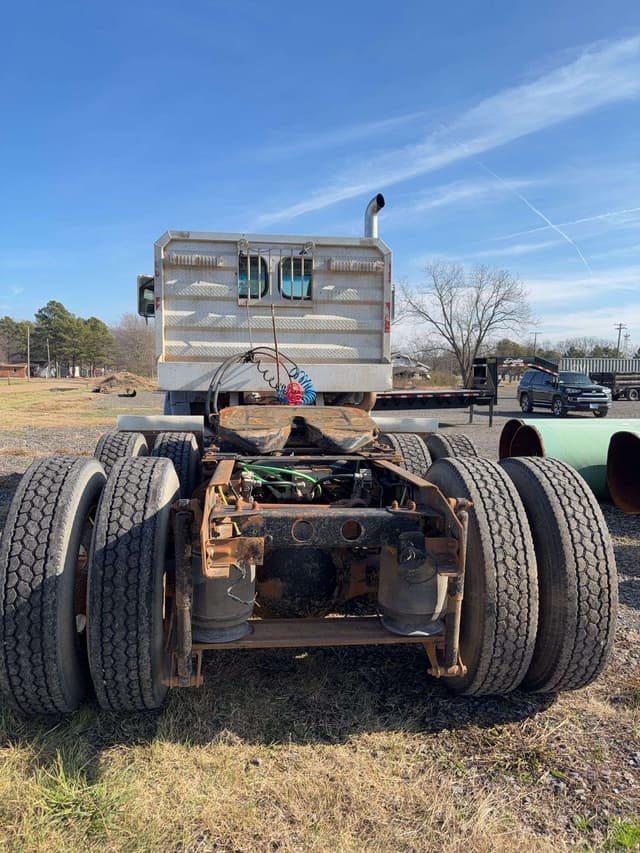 Image of Ford Undetermined equipment image 2