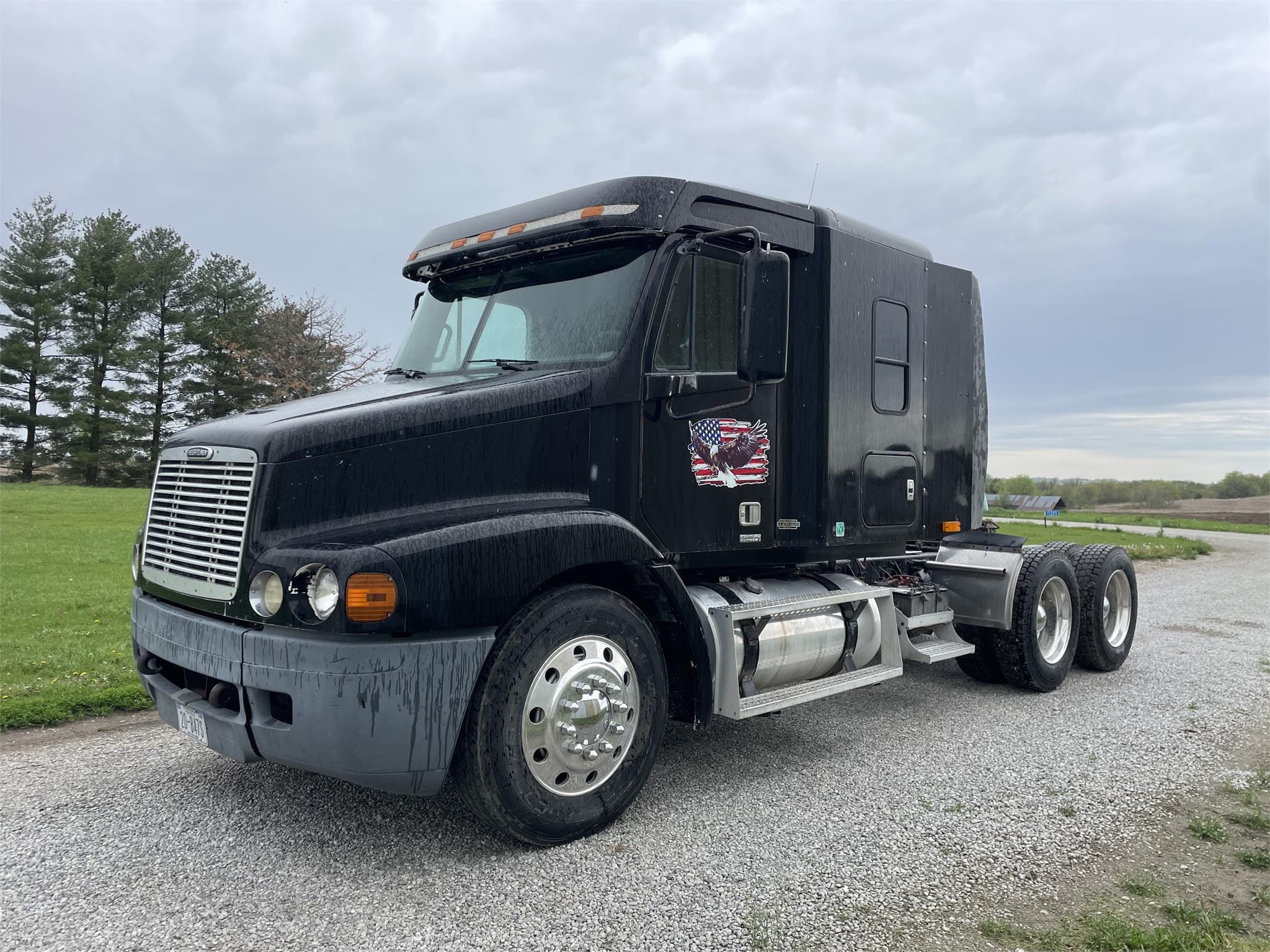 Main image Freightliner Century 112