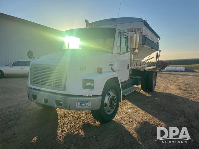 Image of Freightliner FL70 equipment image 1