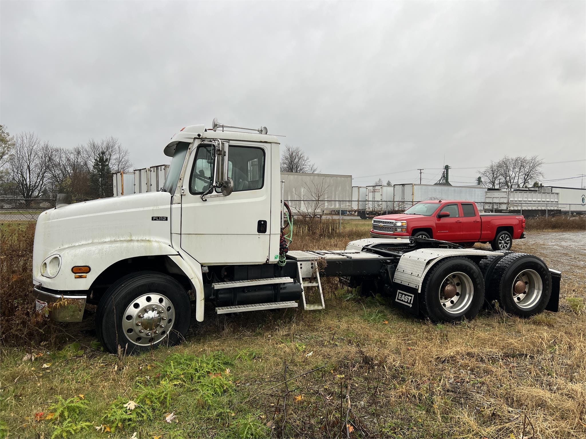 Main image Freightliner FL112