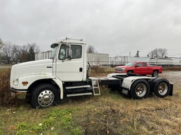Main image Freightliner FL112