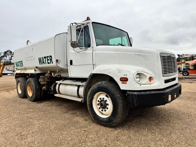 Image of Freightliner FL112 equipment image 1