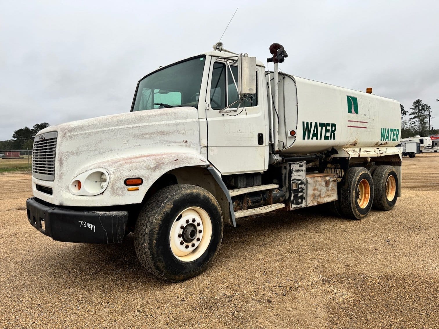 1998 Freightliner FL112 Equipment Image0