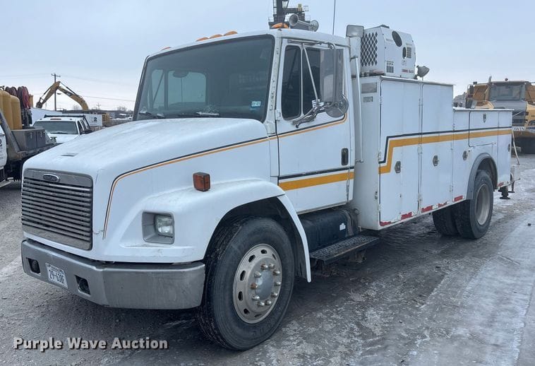 1998 Freightliner FL60 Equipment Image0
