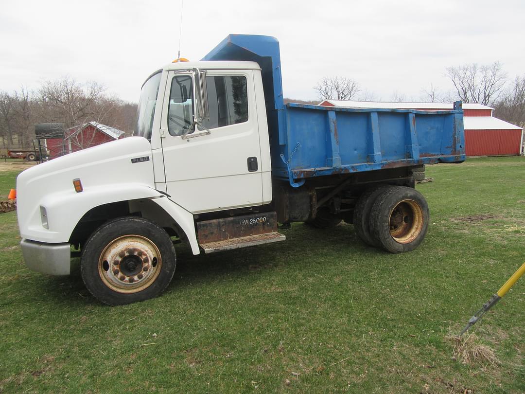 Image of Freightliner FL60 Primary image
