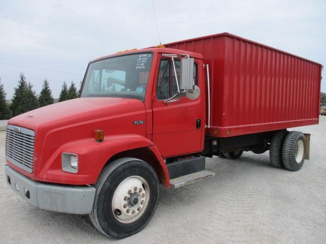 Main image Freightliner FL70