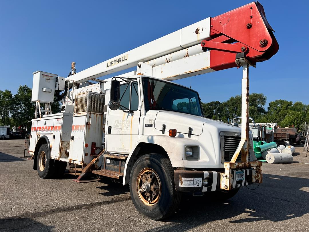 Image of Freightliner FL70 Primary image